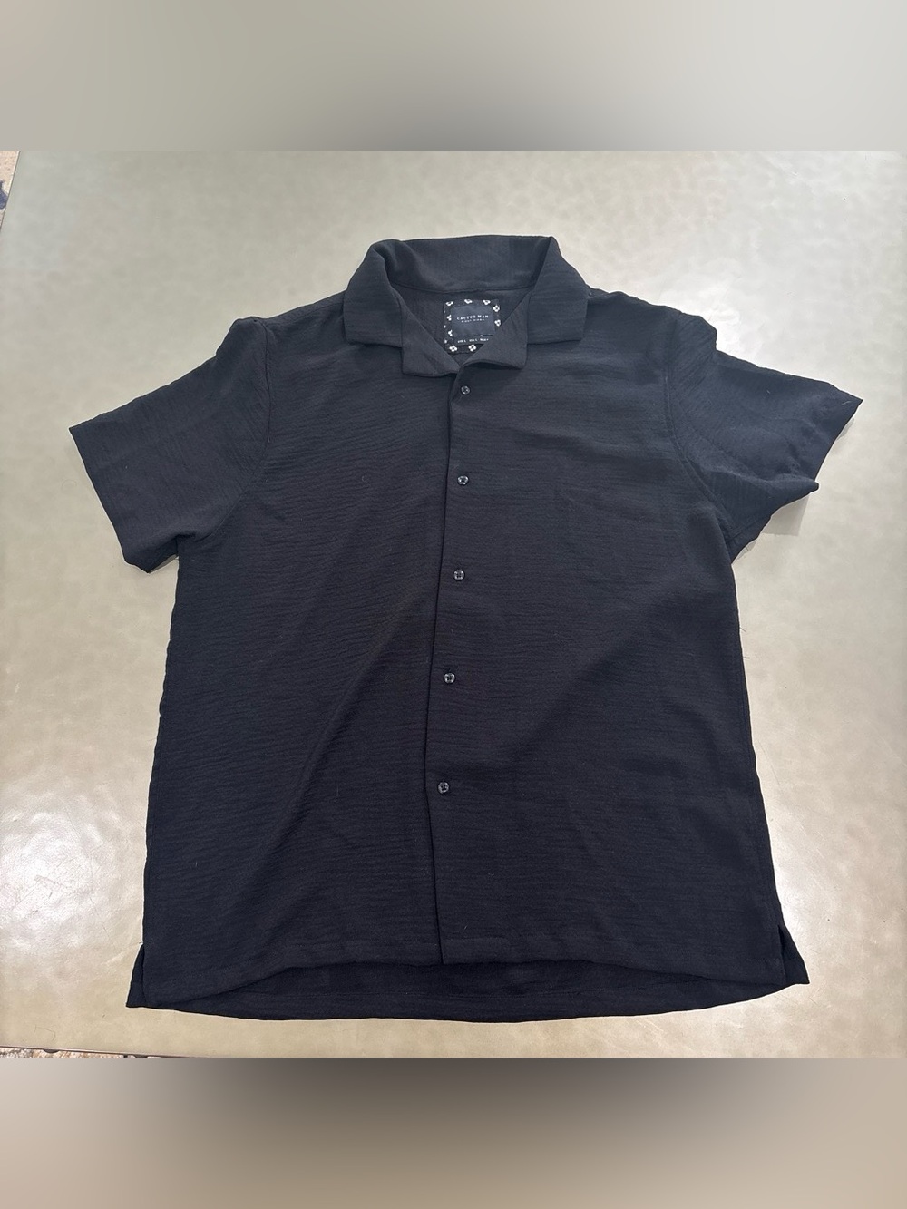 Cactus Black Short-Sleeve Casual Button-Down Shirt